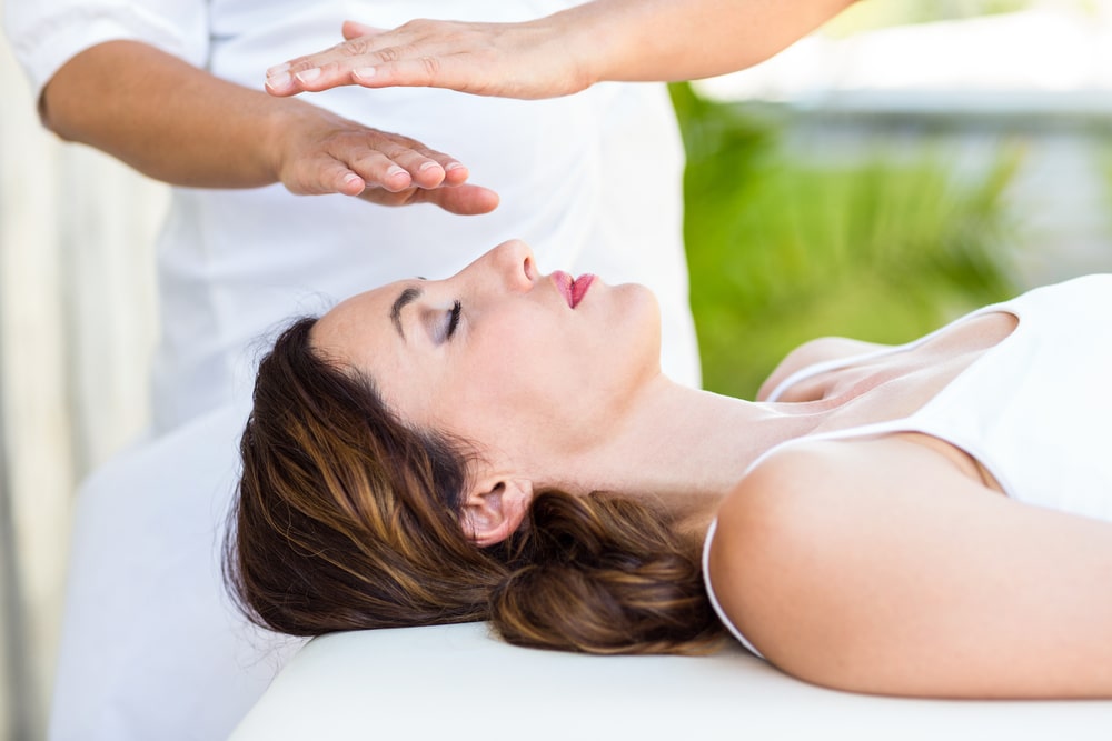 Reiki vs yoga: both complement each other